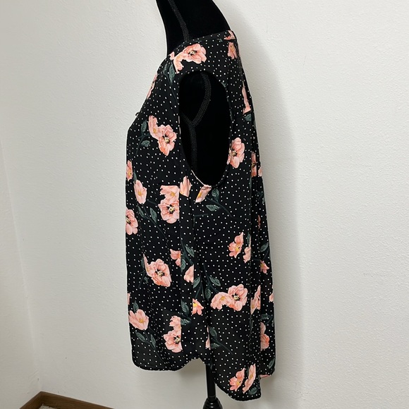 Torrid Harper size 1 sleeveless semi-sheer button-up floral blouse - Picture 6 of 11